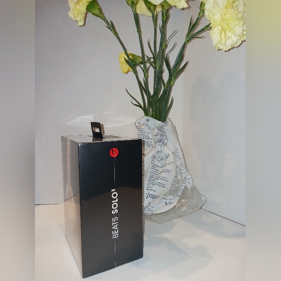 NWT Beats By Dre - Solo 3 - Picture 4 of 5